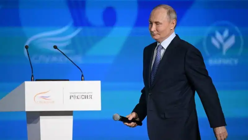 Rusya'da "Yabancı Ajan" Yasası: Putin’in Son Hamlesi Ne Anlama Geliyor?