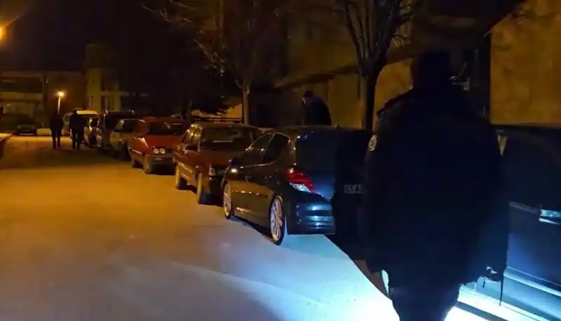 Şok Edici Olay: Park Halindeki Araçlar Çizildi, Suçlular Kaçtı