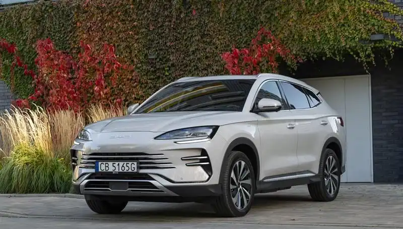 BYD'nin Büyüme Hızı Düşüşe Geçti: Elektrikli Araç Pazarında Neler Oluyor?