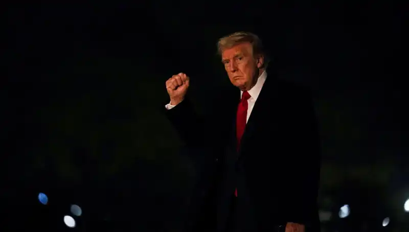 Ticaret Savaşı Etkisi: ABD'lilerin Trump'a Olan Desteği Düşüyor