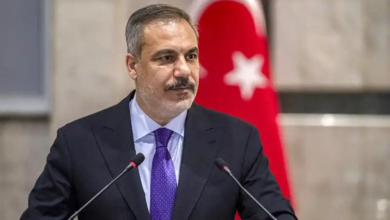 Bakan Fidan, Financial Times’ta Önemli Açıklamalarda Bulundu: "Cin Şişeden Çıktı"