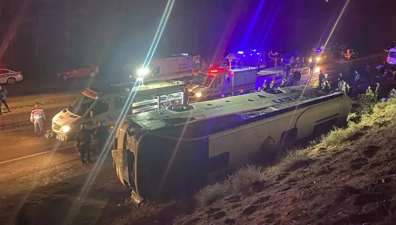 İşçi Servisinin Devrilmesi: Kahreden Kaza ve 23 Yaralı Hakkında Tüm Ayrıntılar