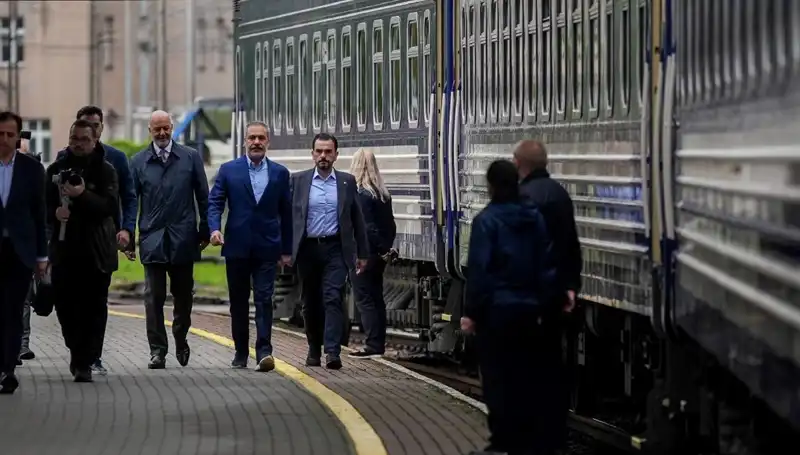 Dışişleri Bakanı Fidan’dan Ukrayna’ya Kritik Ziyaret: Neler Konuşuldu?