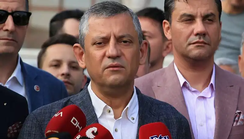 Özgür Özel: Bu Bayram Bize Bayram Gibi Gelmedi İfadesi ile Dikkat Çekti