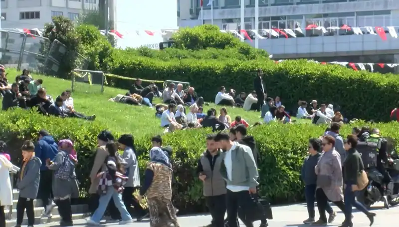 Taksim'de Deprem Aktivitesi Artıyor: Vatandaşlar Endişeli