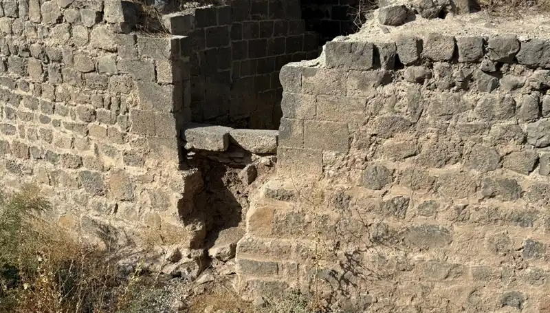 Diyarbakır'da Saint George Kilisesi'ni Hamam İddialarından Kurtaran Kitabe Bulundu