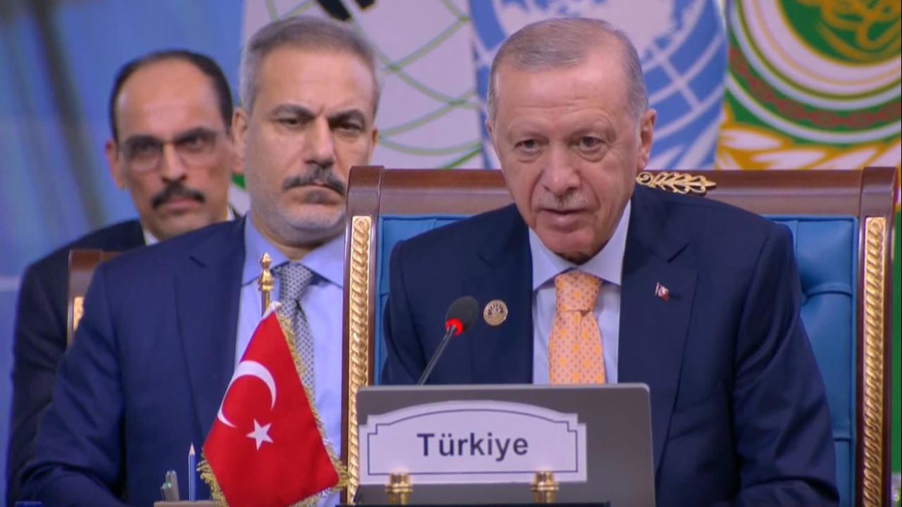 Cumhurbaşkanı Erdoğan: Şuanda Türkiye'nin Ana Hedefi Terörle Mücadele