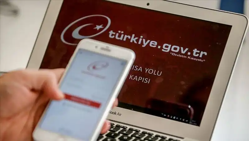 Türkiye’nin e-Devlet Atılımları: 8 Bini Aşkın Hizmet Tek Tıkla Elde