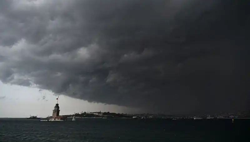 Hava Durumu Uyarısı: Sağanak ve Soğuk Hava Haftaya Damga Vuracak