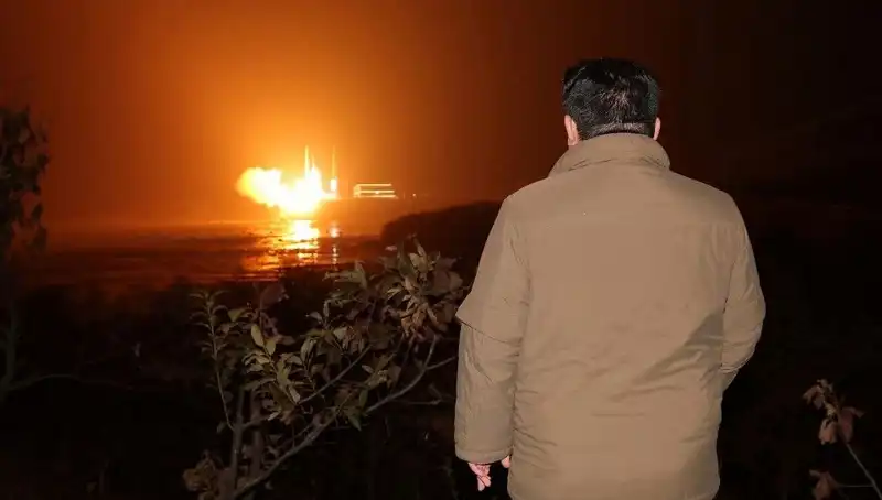 Kuzey Kore’nin Silahlanma Stratejisi: Amerikalılar Ne Kadar Etkileniyor?