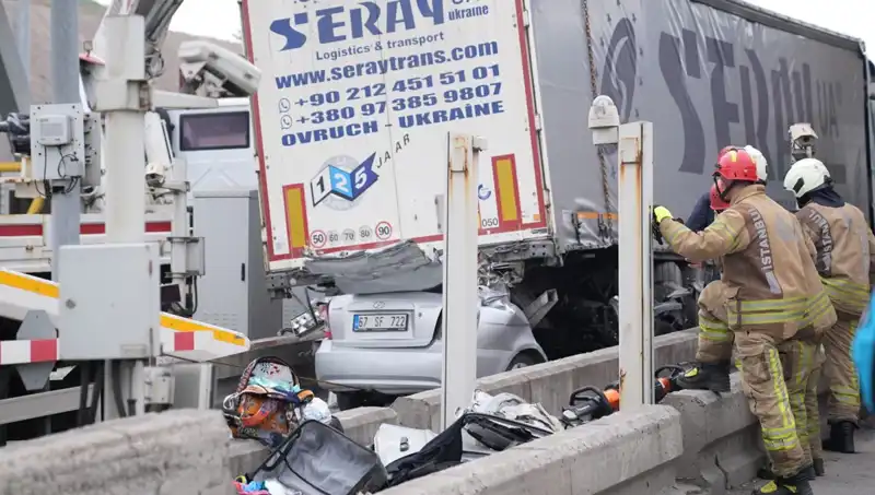 Türkiye Bayram Tatilinde Trafik Kazalarında 72 Can Kaybı Yaşandı