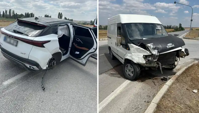 Çorum’da Kafa Kafaya Çarpışma: Kaza Anı ve Sonrası Şok Etkisi Yarattı!