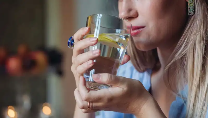 Aç Karnına 1 Litre Su İçmenin Sağlığa Mükemmel Faydaları