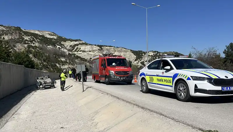 Burdur'da Feci Kaza: İkisi Çocuk Dört Kişi Yaralandı, Detaylar Şok Edici