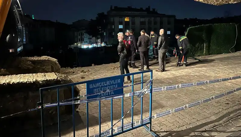 İstanbul'da İnşaat Çalışmasında Beklenmedik Yol Çökmesi: Detaylar Ortaya Çıktı!