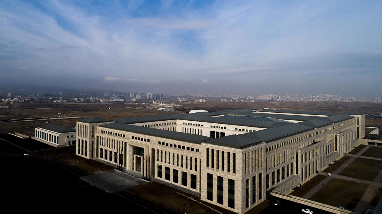 MİT'in Kariyer Fırsatları Gençlerin Dikkatini Çekiyor