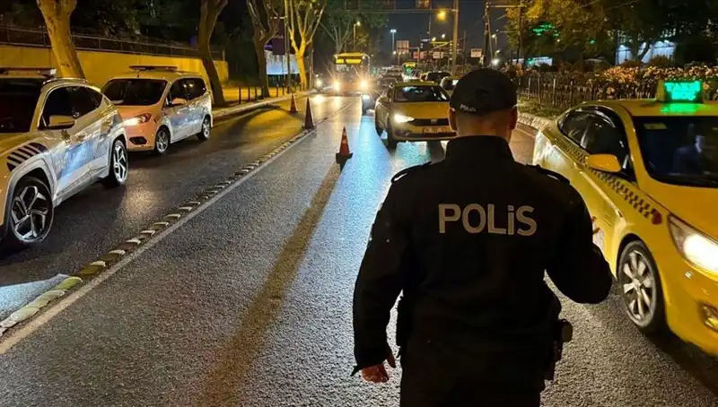 İstanbul'daki Huzur Denetimleri: 1,500 Kişi Gözaltına Alındı