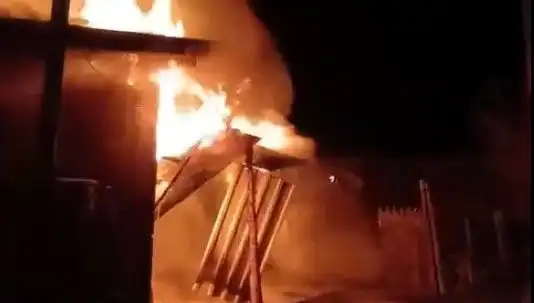 Karabük'te Yangın Panik Yaratırken, İki Ev Kül Oldu