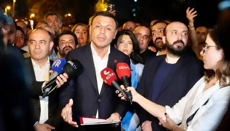 CHP İstanbul İl Başkanı Özgür Çelik, Skandal İfadeler Hakkında Açıklama Yaptı