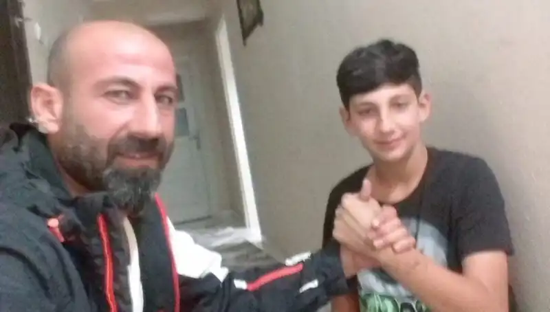 Çatı Tamiri Korkunç Bir Kazaya Dönüştü: Baba ve Oğlu Hayatını Kaybetti