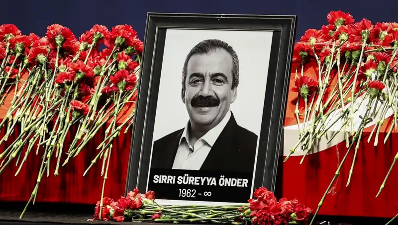 Sırrı Süreyya Önder’in Anması: Meclis’te Duygusal Anlar ve Hatıralar