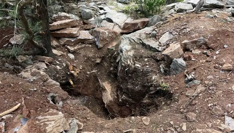 Eski Vali ve Emekli Albay Define Ararken Yakalandı: Şok Detaylar Açığa Çıktı!