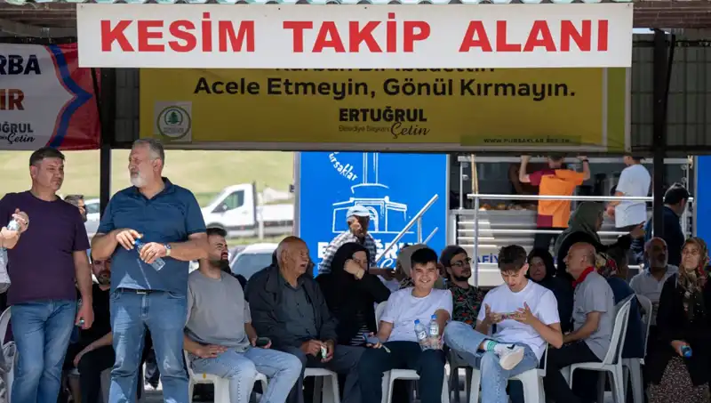 Ankara'da Kurban Pazarlarında Yoğun Hareketlilik: Alım-Satım Hız Kazandı