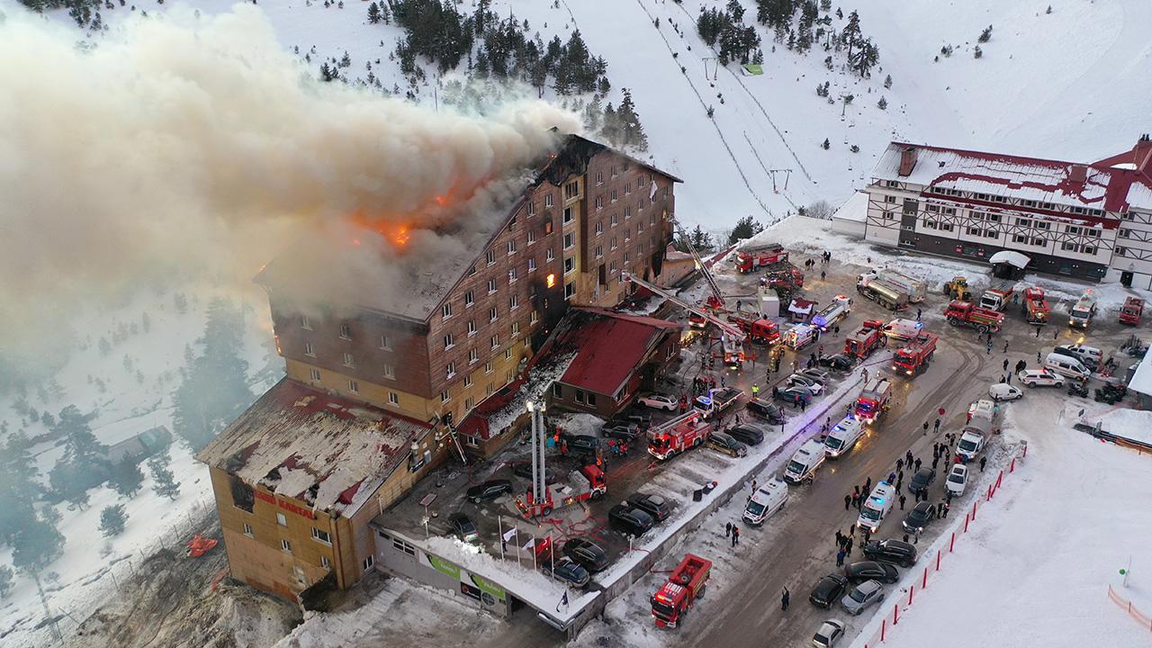 Bolu'da Otel Yangınında Can Kaybı Artarak 66'ya Yükseldi
