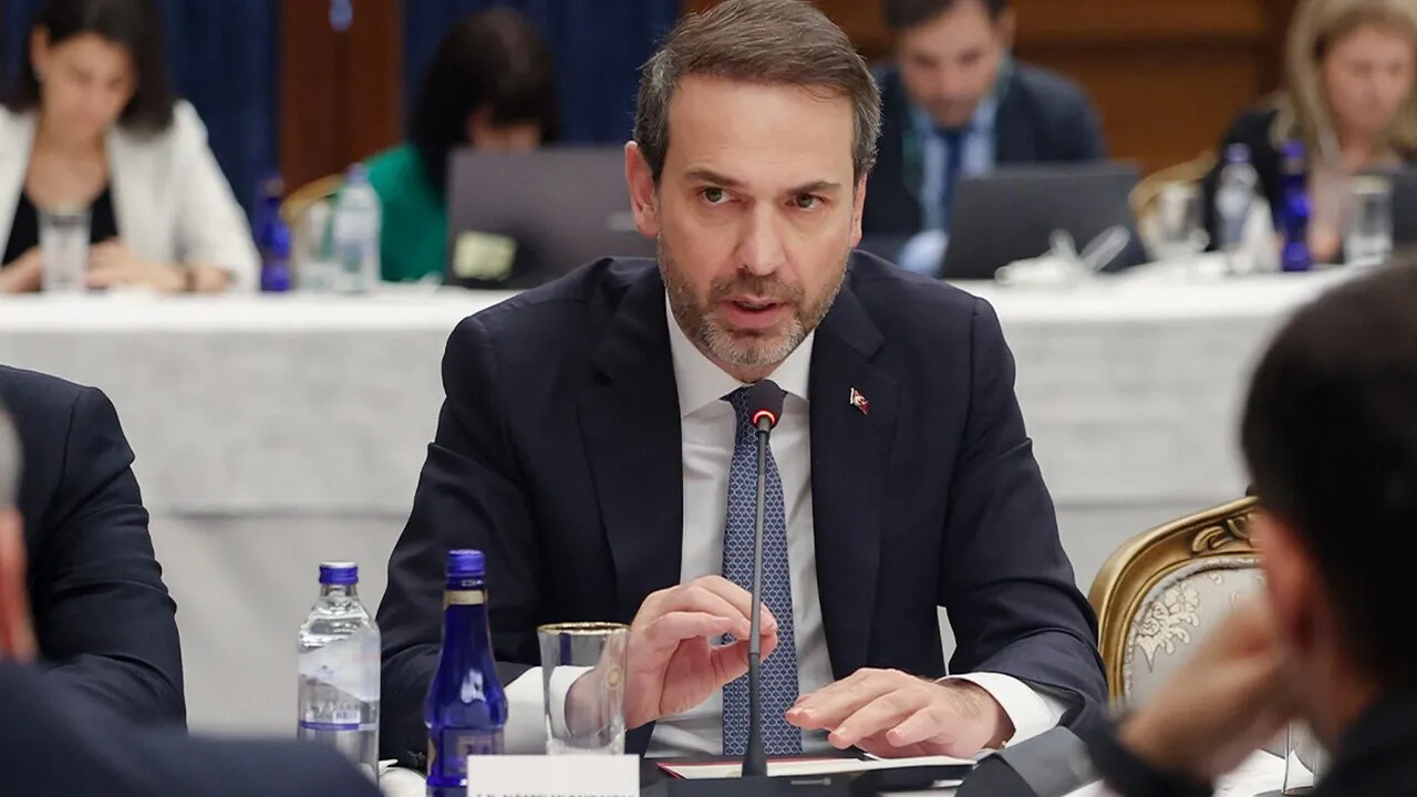 Bakan Bayraktar: 2026’da Hanelerin Yarısı Yerli Doğal Gaz Kullanacak