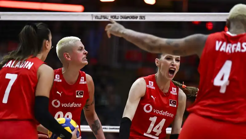 Türkiye ve Japonya Voleybol Maçı: Zorlu Mücadele Başlıyor