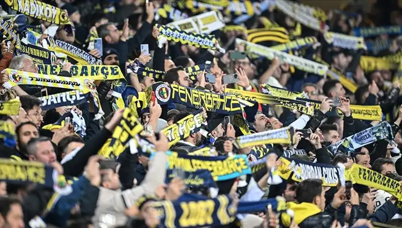 Fenerbahçe'de Kombine Fiyatları Belirlenirken Taraftar Ne Düşünüyor?