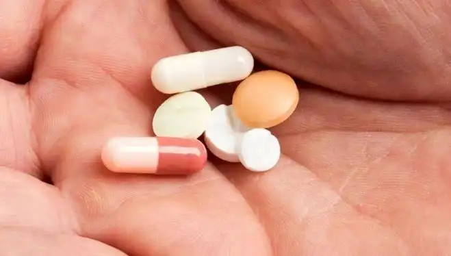 Milyonlarca Kişinin Tercih Ettiği Reçetesiz İlaçlar Tehlike Mi?