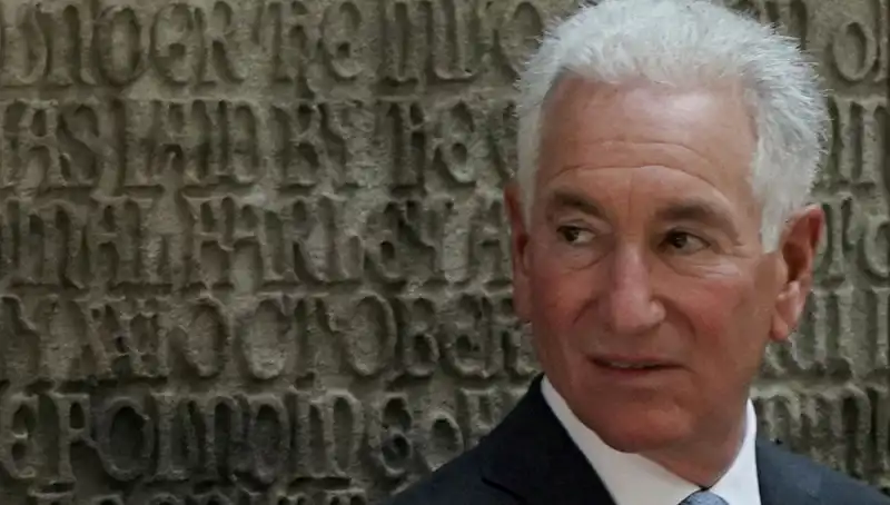 Trump'ın Düğün Dışı İlişkisi: ABD Senatosu'ndan Sürpriz Onay Geldi