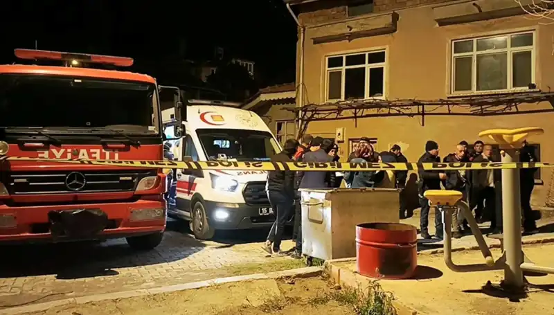 Esrarengiz Yangında Yaşlı Adamın Yasaklı Bedeni Bulundu
