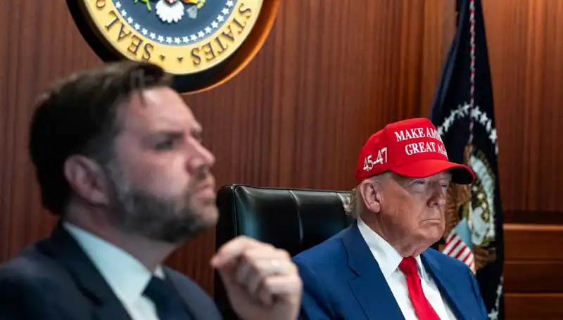 ABD'de Trump'ın Azil Tasarısı Yeniden Reddedildi: Siyasi Gelişmeler Neler?