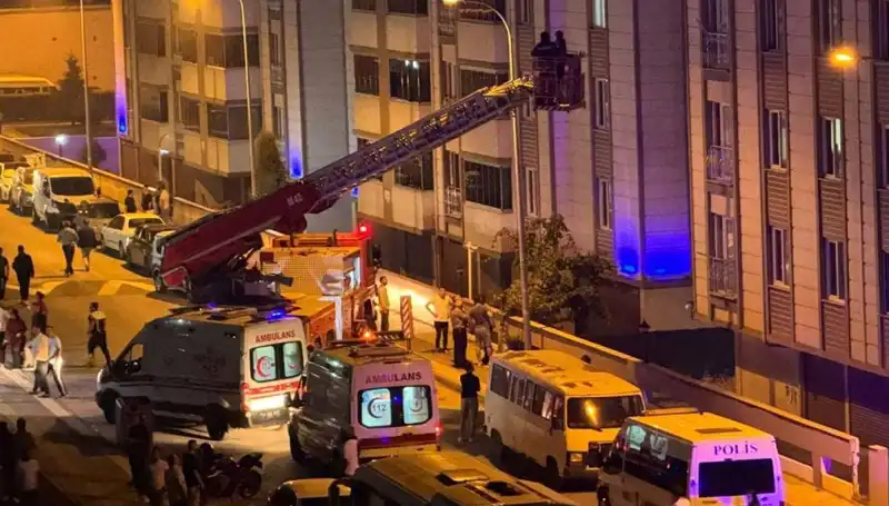 Bilecik'te Korkutan Yangın: 9 Kişi Hastaneye Kaldırıldı