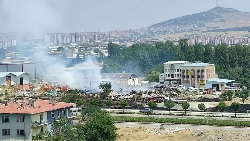 Otluk Alanda Başlayan Yangın, Depoyu Harabeye Çevirdi: Yangının Sebepleri ve Sonrası