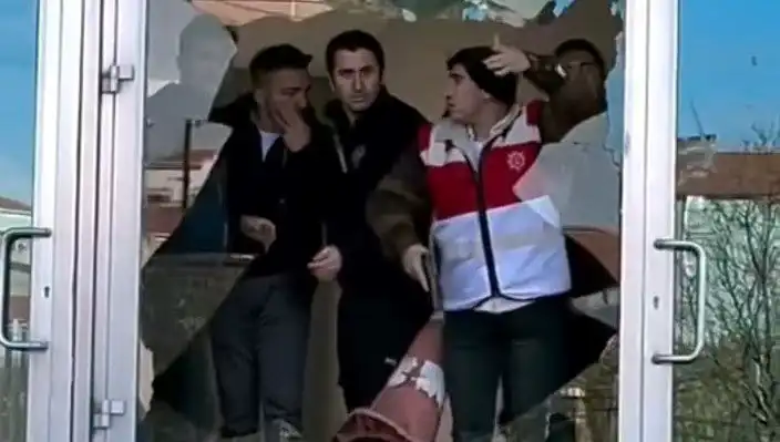 Gergin Anlar: Futbol Maçında Taraftarlar Arasında Çıkan Kavga Gündem Oldu