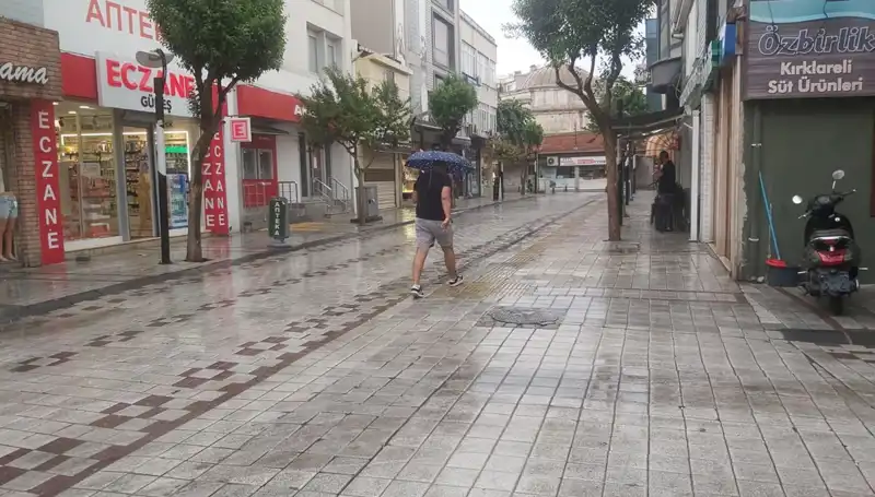Kırklareli'de Sağanak Yağış Hayatınızı Olumsuz Etkileyebilir mi?