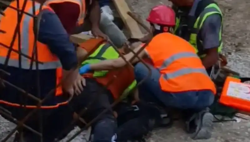 Adana'da İnşaat İş Kazası! İki İşçi Yaralandı, Detaylar Şok Edici