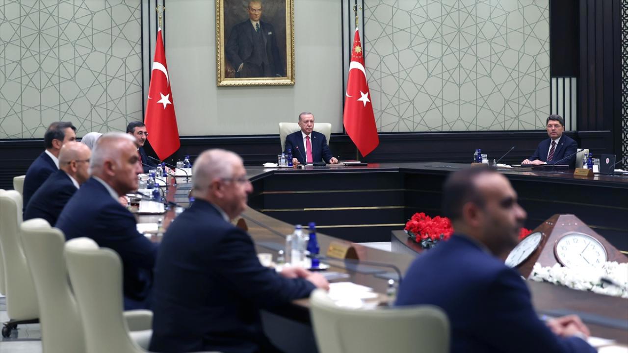 Kabine Toplantısı: Suriye ve Asgari Ücret Masada