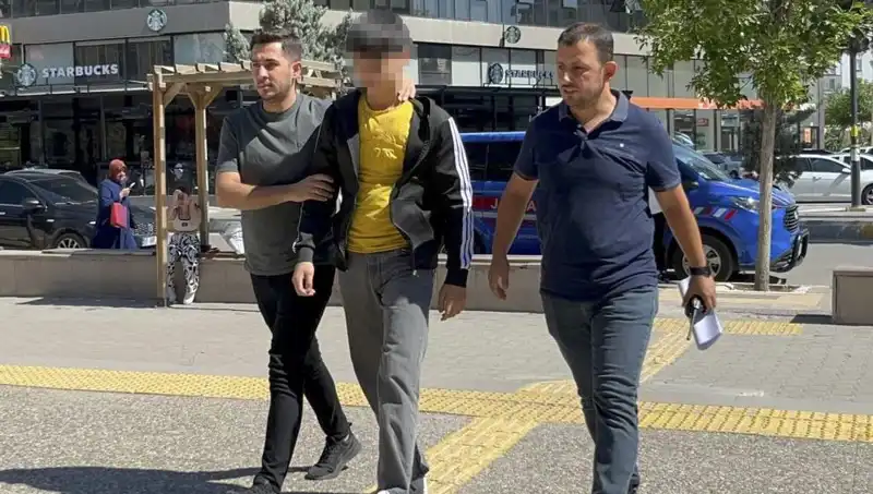 Kardeşler Arasındaki Tartışma Kanlı Bitti: Bıçaklama Olayı